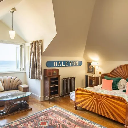 Tolcarne Colonial Restaurant&rooms * New Quay